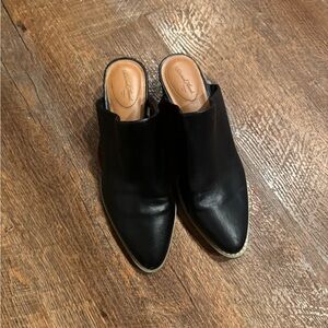 Universal Thread Leather Women's Mules